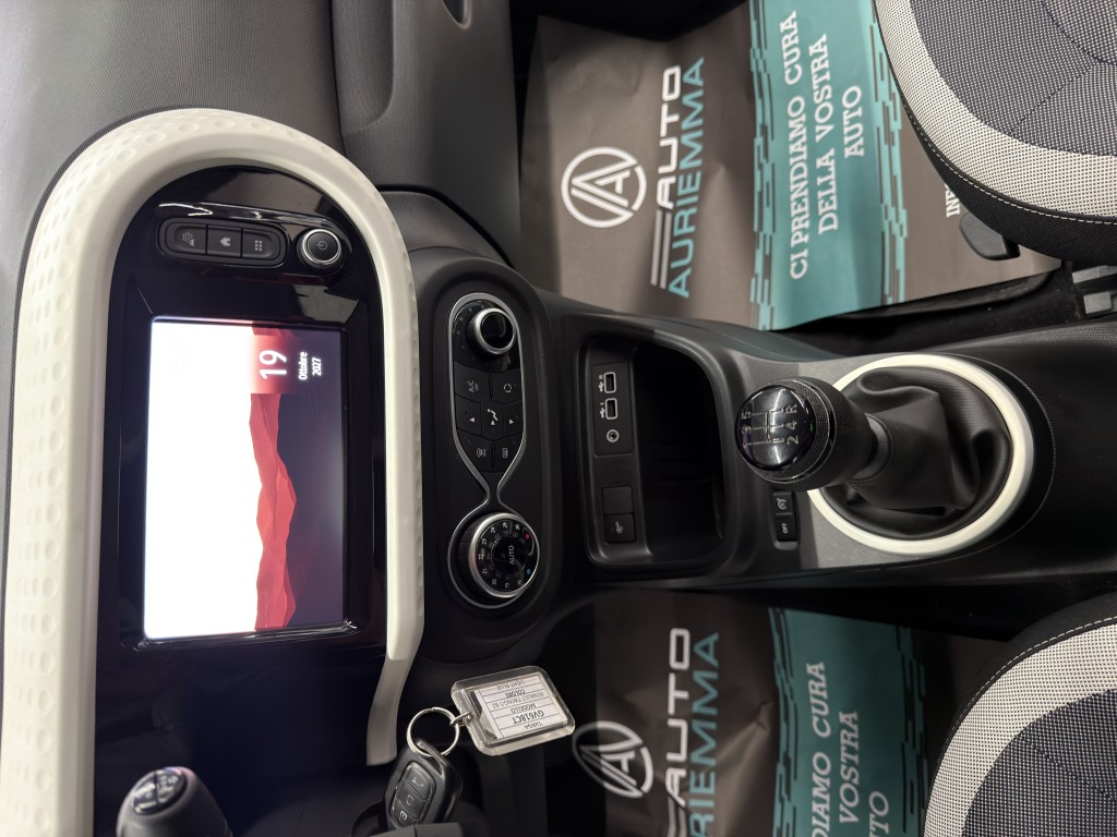RENAULT TWINGO 1.0 SCE EQUILIBRE